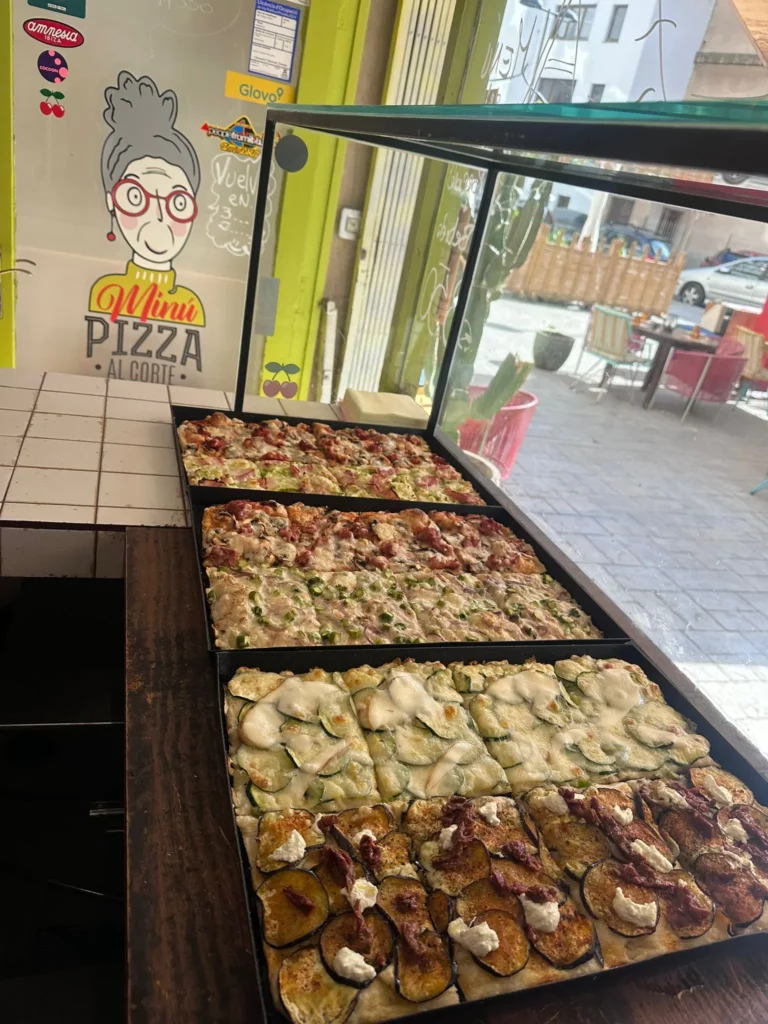 Minú pizza al corte Ibiza
