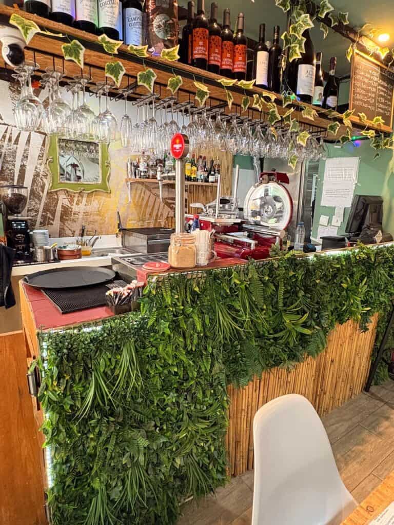 Mogalí Bar & Italian Winery