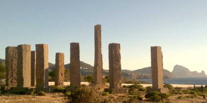 Descubre Ibiza- monumento cala llentia reloj solar ibiza 04 1 1 1