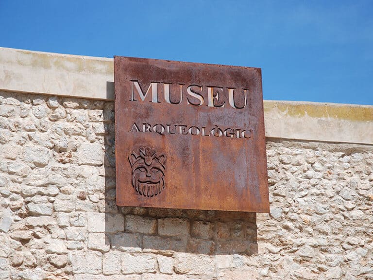 Museo Arqueológico de Ibiza y Formentera (cerrado temporalmente)