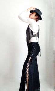 Olga Payró - Art in Leather