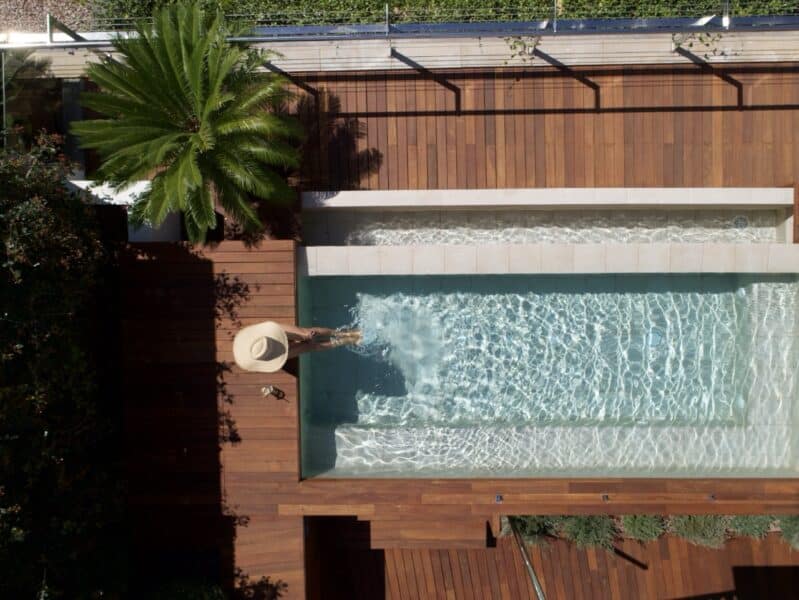 La piscina del Ibiza Gran Hotel: lujo de verano con gestos que sorprenden