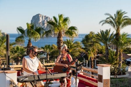 La Mirada: sushi, cócteles y sunset con música en Petunia Ibiza