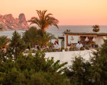 La Mirada: sushi, cócteles y sunset con música en Petunia Ibiza