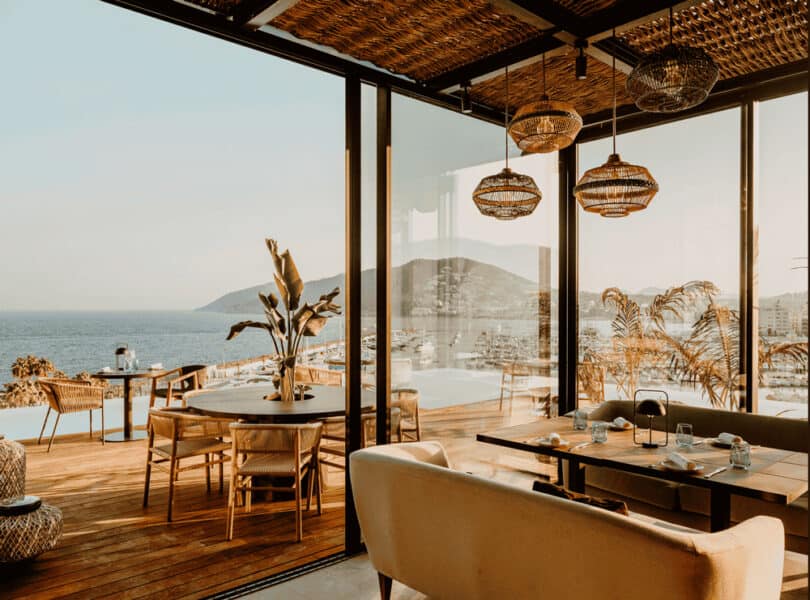 Vuelve la alta gastronomía y coctelería con vistas al mar de Maymanta Ibiza