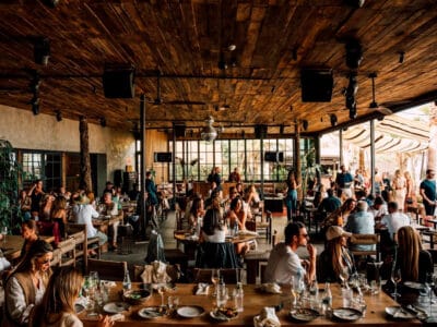 Abierto cada día el restaurante de Playa Soleil Ibiza: lujo, música y sabor frente al mar