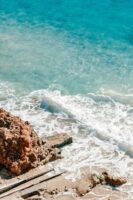 Retiro Pura Vida en Ibiza y Formentera: Desconecta y reconéctate navegando en el paraíso
