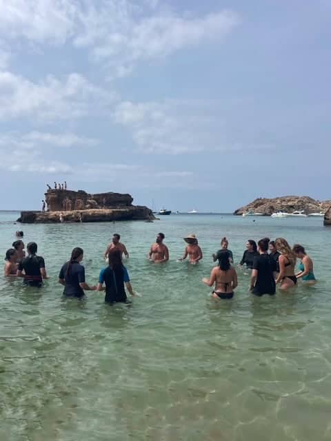 El Soplo del Alma, viaje de transformación en las aguas de Ibiza con Blanca Martínez