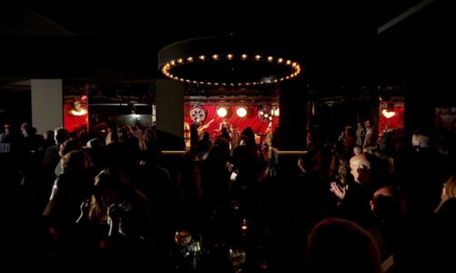 Teatro Ibiza: música en directo y gran ambiente