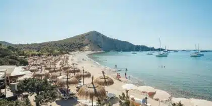 Los mejores beach clubs de Ibiza para un inolvidable d&iacute;a de verano