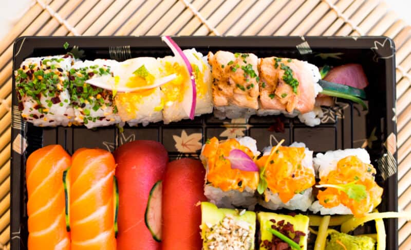 Comer sushi en Ibiza- umami sushi bento ibiza 2020 1 00 1