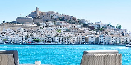 Descubre Ibiza- vista ibiza dalt cila fotos portada 1920x200 2024 calendario thumb 420x210 1